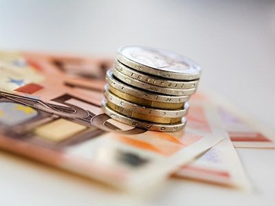 ΟΠΕΚΑ: Ποιοι θα πληρωθούν τη Δευτέρα 31 Αυγούστου – Αναλυτικά οι δικαιούχοι | Οικονομία στο PlusTV.gr