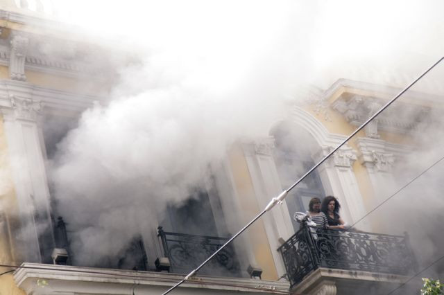 Παρουσιάζεται την Τρίτη ενώπιον βρετανικού δικαστηρίου για το αίτημα έκδοσης στην Ελλάδα η 46χρονη για τον εμπρησμό στη Marfin