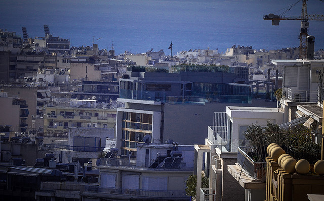 Ακίνητα «φαντάσματα» στην Ελλάδα: Μόλις το 10% των κλειστών κατοικιών μπορεί να αξιοποιηθεί άμεσα