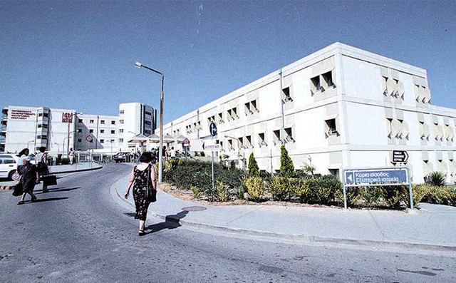 Συγκλονιστικά στοιχεία για το 3χρονο κορίτσι που παλεύει για τη ζωή του στο ΠΑΓΝΗ – Βαριές κακώσεις στο κεφάλι του εντόπισαν οι γιατροί