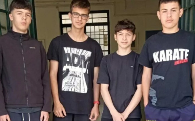 «Πιστεύαμε ότι ο Θεός θα μας το ανταποδώσει» – Τι λένε οι μαθητές στην Πάτρα που παρέδωσαν πορτοφόλι με 700 ευρώ