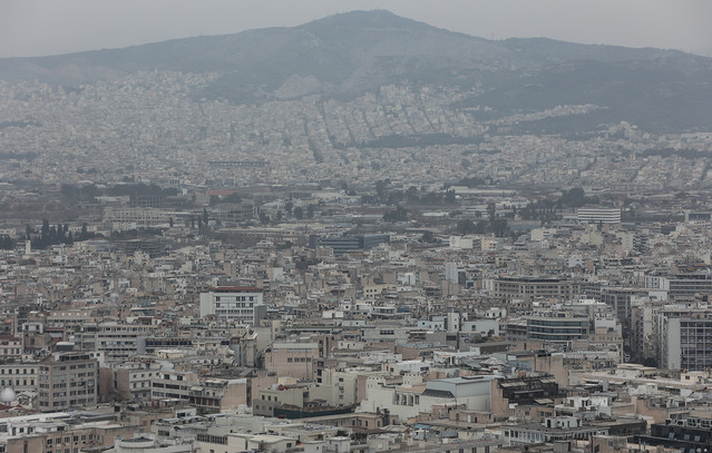 Μας «έπνιξε» η αφρικανική σκόνη – Βασιλακόπουλος: Όποιος έχει συμπτώματα και δεν έχει νόσο να μην τα αποδώσει σε αυτή