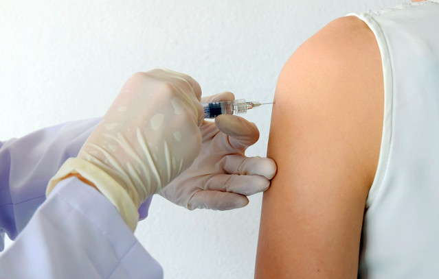 Σαρώνει η σούπερ γρίπη: Υπερδιπλασιάστηκαν οι εισαγωγές στα νοσοκομεία – Αυξάνονται ραγδαία τα κρούσματα