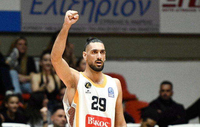 Απάντηση Ολυμπιακού με Έλληνα σέντερ για τον Φαλ – Νέα απόφαση για Παπανικολάου | Αθλητικά στο PlusTV.gr