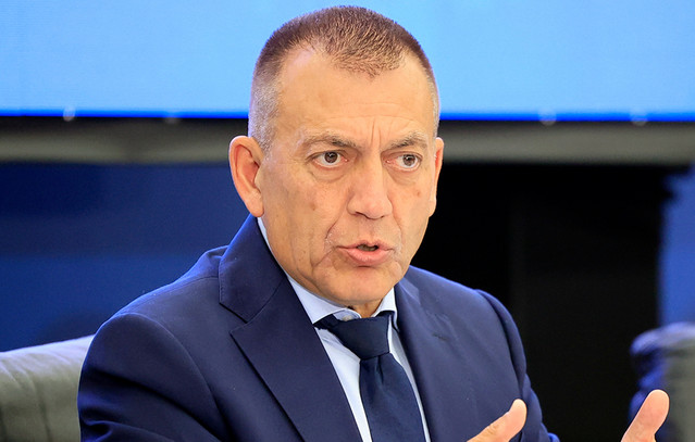 Γιάννης Βρούτσης: Ανακοίνωσε αθλητικά έργα στην Πάτμο ύψους 6 εκατομμυρίων ευρώ | Αθλητικά στο PlusTV.gr
