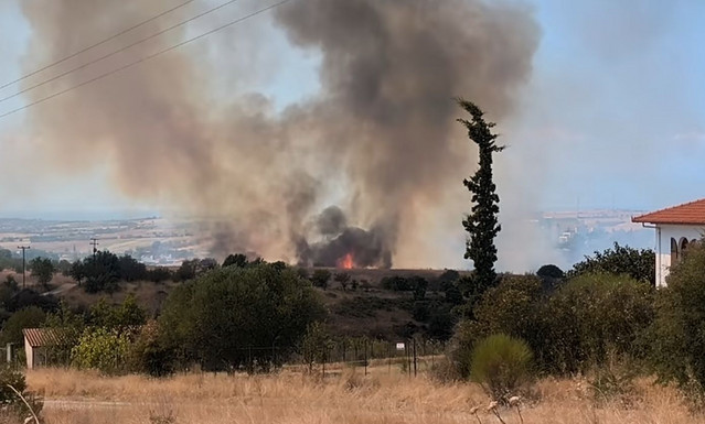 Μεγάλη πυρκαγιά στον Ασπρόπυργο – Σηκώθηκαν τα εναέρια μέσα | Κοινωνία στο PlusTV.gr