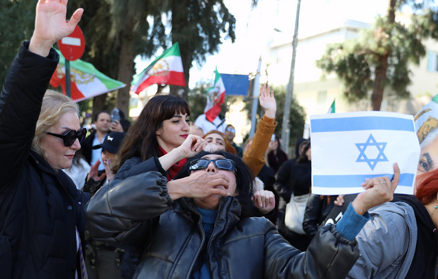 Αντιπρόεδρος ιρανικού συλλόγου: «Εμείς δεν το βλέπουμε σαν πόλεμο – Ευχαριστούμε τον Τραμπ για την απαλλαγή του καθεστώτος»