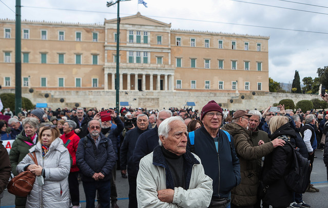 Συντάξεις με λεφτά φορολογουμένων: Το 43% των πληρωμών στην Ελλάδα καλύπτεται πλέον από τον προϋπολογισμό