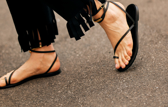 Τα σανδάλια που θα φορέσεις φέτος αντί για flip-flops | Woman στο PlusTV.gr