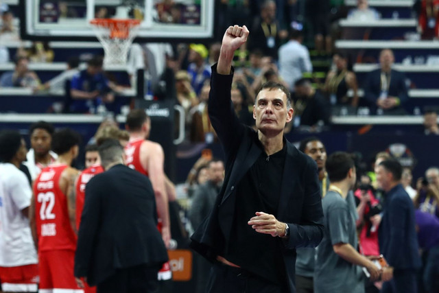 Μπαρτζώκας: «Με την ίδια νοοτροπία και στον τελικό» | Αθλητικά στο PlusTV.gr