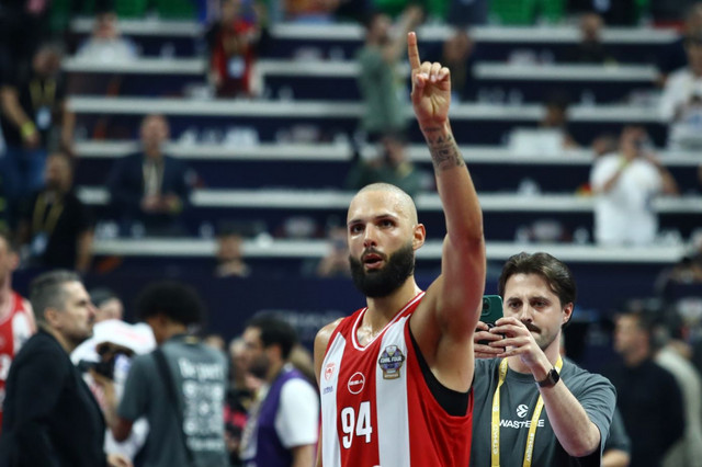 EuroLeague Final Four 2026: Ο streamer Μάρλον τρελάθηκε και αποθέωσε τον Φουρνιέ | Αθλητικά στο PlusTV.gr