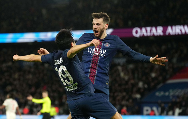 Champions League: Παίκτης της χρονιάς ο Κβαρατσχέλια, 5 παίκτες της Παρί Σεν Ζερμέν στην κορυφαία 11άδα