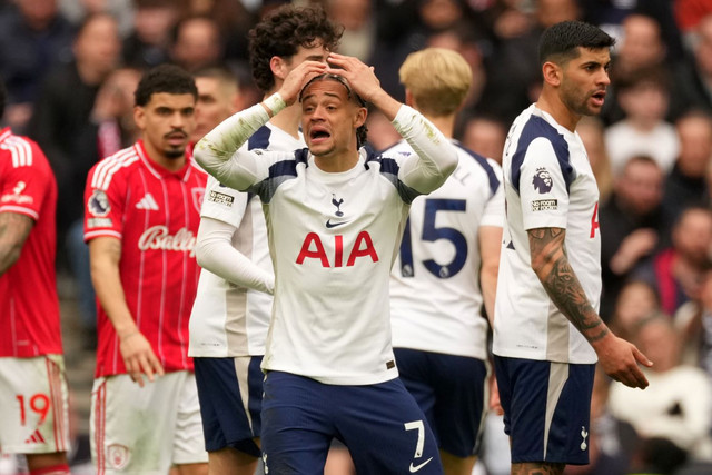 Premier League: Ξανά «γκέλα» η Τότεναμ, 1-1 με την Λιντς | Αθλητικά στο PlusTV.gr