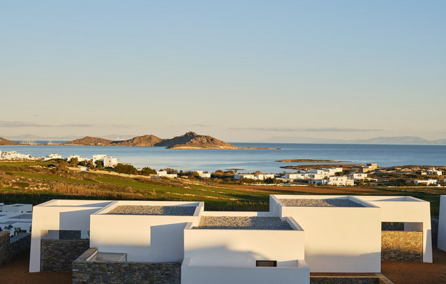 OROSEA Paros: Η νέα πολυτελής ελληνική ξενοδοχειακή επένδυση, που ανοίγει στην Πάρο το φετινό καλοκαίρι