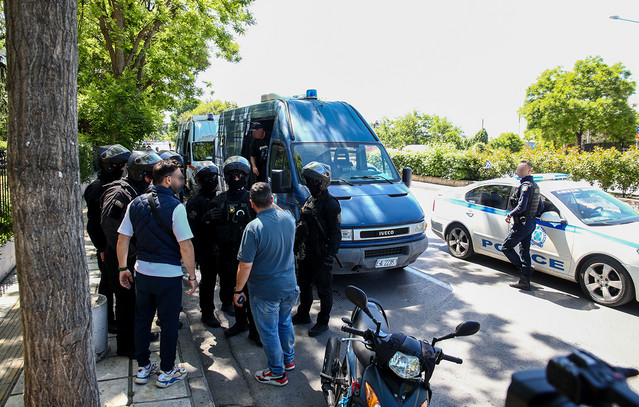 Αυτεπάγγελτη προανάκριση για τα επεισόδια στο ΑΠΘ: Ελεύθεροι οι 39 προσαχθέντες – Παραμένει για νοσηλεία 20χρονος τραυματίας