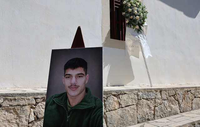 Συγκλόνισε ο επικήδειος του Μητροπολίτη Ρεθύμνης για τον Νικήτα: Στην αγκαλιά της Παναγίας δεν θα κινδυνεύεις από κανέναν, παιδί μου»