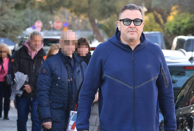 Ο Αντώνης Ρέμος μπήκε στο χειρουργείο: «Ευχαριστούμε για όλα, γιατρέ!», έγραψε η Υβόννη Μπόσνιακ