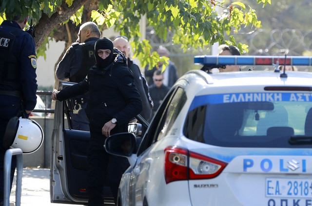 Τι εξετάζουν οι Αρχές για τον 37χρονο Παλαιστίνιο – Στο μικροσκόπιο το διαμέρισμα στα Πατήσια και η εκπαίδευση στη Μαλαισία