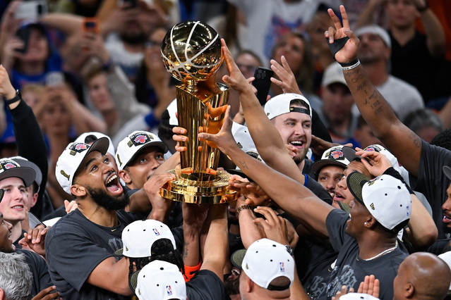NBA: Οι Νικς ξανά πρωταθλητές – Επιστροφή στον θρόνο μετά από 53 χρόνια για τους ιστορικούς Knickerbockers