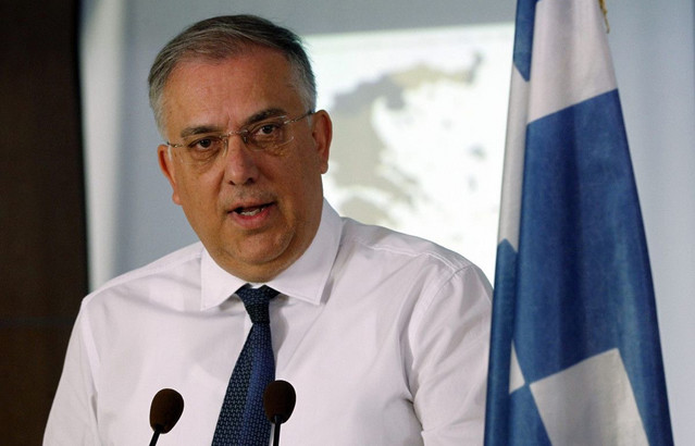 Θεοδωρικάκος: Μείωση τιμών σε τρόφιμα και σούπερ μάρκετ ή παράταση στο πλαφόν | Οικονομία στο LivePress.gr