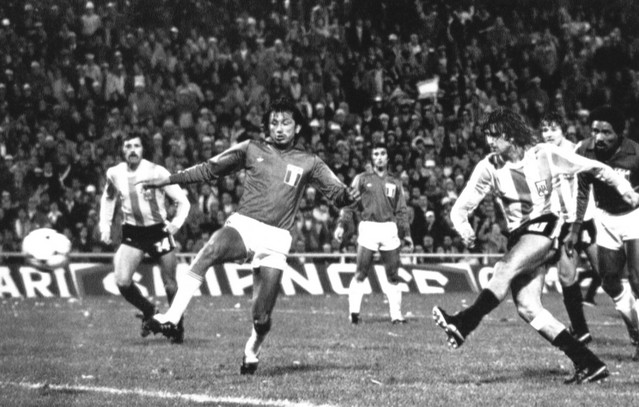 Μουντιάλ 1978: Ο αγώνας με το μεγαλύτερο παρασκήνιο στην ιστορία του Παγκοσμίου Κυπέλλου | Αθλητικά στο PlusTV.gr