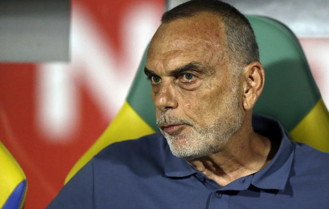 Ανακοινώθηκε από τον Άρη η πρόσληψη του Άβρααμ Γκραντ | Αθλητικά στο PlusTV.gr