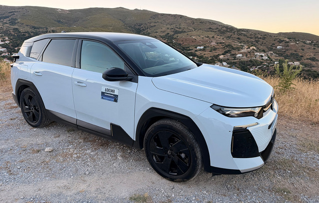 Οδηγούμε το Citroen C5 Aircross Hybrid 145 ίππων | Auto/Moto στο PlusTV.gr