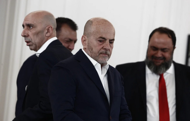 Αδιέξοδο στη Super League: Νέα ισοπαλία στην εκλογή προέδρου μεταξύ Αλαφούζου και Μαρινάκη | Αθλητικά στο PlusTV.gr