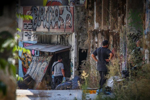 Τα νεότερα στοιχεία για τη σορό που βρέθηκε σε βαλίτσα στην Κυψέλη – Ανήκει σε γυναίκα – Αναζητούν τα αίτια του θανάτου