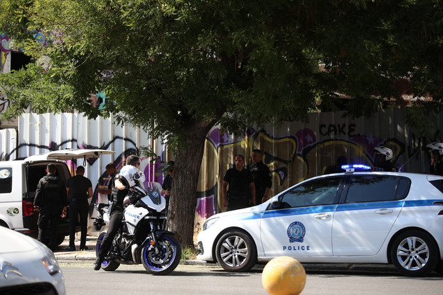 Θρίλερ με τη σορό που βρέθηκε σε βαλίτσα στην Κυψέλη – Η αστυνομία εξετάζει εάν είναι η Γιου Τινγκ που εξαφανίστηκε από τη Λούτσα