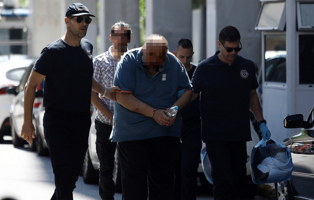 Φονική έκρηξη και φωτιά στον Ασπρόπυργο: Στην Ευελπίδων οι δύο συλληφθέντες – Οι θερμές εργασίες και το βυτιοφόρο με προπάνιο