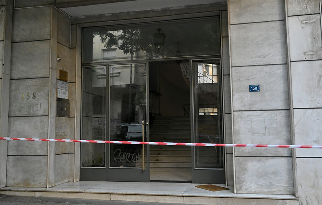 «Μπαμπά, άνοιξέ μας», φώναζαν οι κόρες του ποινικολόγου, Σταύρου Γεωργίου, πριν τον βρουν νεκρό – Η μαρτυρία του θυρωρού