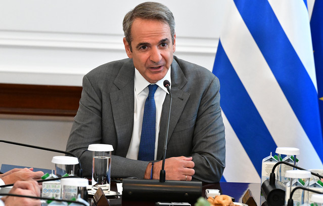 Greek PM vows swift aid for fire victims as three firefighters die