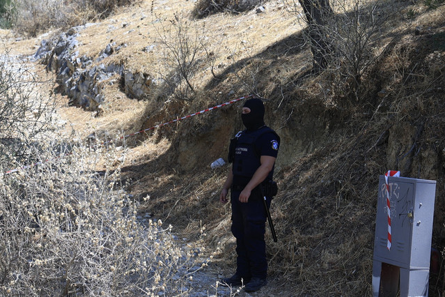 Σε 57χρονη από την Κυψέλη ανήκει η σορός που βρέθηκε σε σπηλιά στον Λυκαβηττό – Τα τραύματά της είναι συμβατά με πτώση