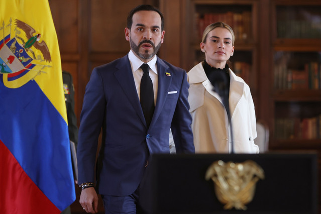 Colombia's De la Espriella Orders Migrant Deportations