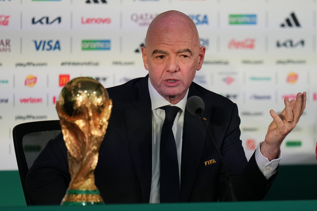 Νέες «φωτιές» για Ινφαντίνο: Η UEFA πλήρωσε εξαψήφιο ποσό σε γυναίκα που φέρεται να είχε σχέση