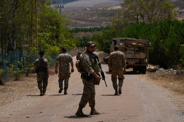 Israeli troops enter Lebanese village of Zawtar al-Gharbiya