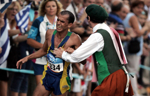 Vanderlei de Lima Was Attacked During 2004 Olympic Marathon