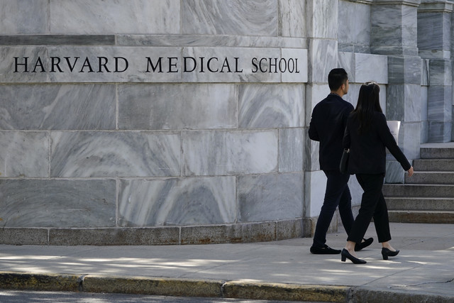 Harvard agrees $53m settlement over stolen body parts