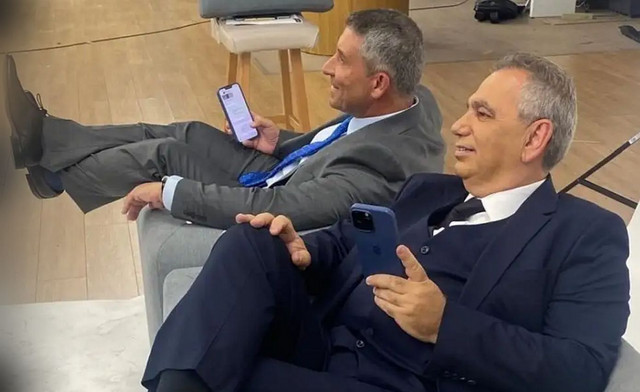 Χιώτης σε Παυλόπουλο για το νέο «Καλημέρα Ελλάδα»: Τώρα στα γεράματα, μάθε γέρο γράμματα | Media στο PlusTV.gr