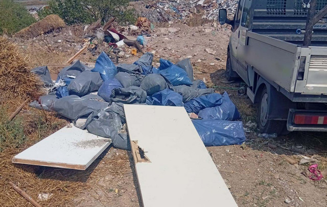 Άφηναν συστηματικά μπάζα σε οικόπεδο – Ο χώρος γέμισε ποντίκια | Κοινωνία στο PlusTV.gr