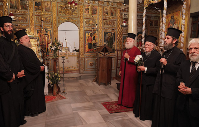 Αθανάσιος Μαρτίνος και Νικόλαος Τσαβλίρης στο Συλλείτουργο για τον Οικουμενικό Πατριάρχη | Lifestyle στο PlusTV.gr