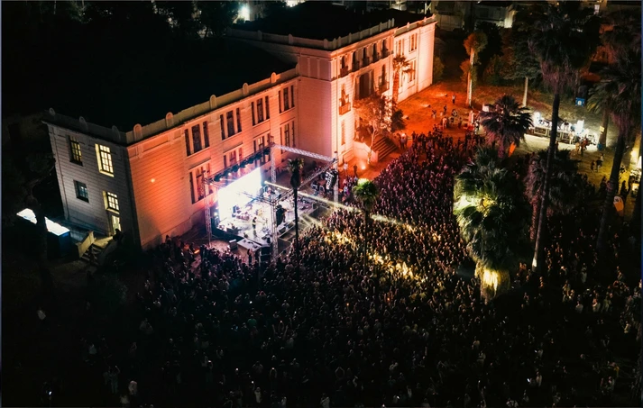 Τι πρέπει να ξέρεις για το φεστιβάλ που θα σε στείλει στην Πάτρα