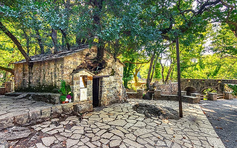 https://www.newsbeast.gr/image/s830x/webp/file/files/1/2021/01/shutterstock_1192658911.jpg