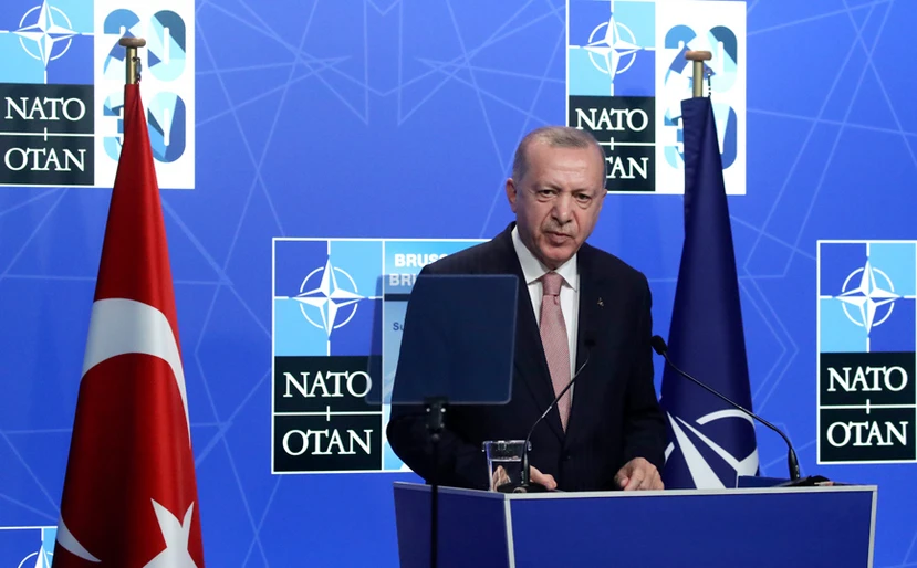 https://www.newsbeast.gr/image/s830x/webp/file/files/1/2021/06/erdogan_1-1.jpg