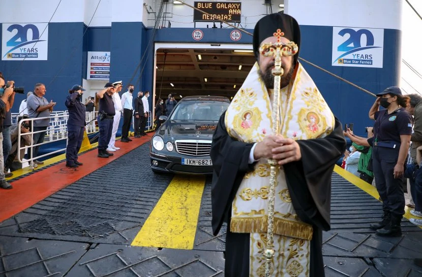 https://www.newsbeast.gr/image/s830x/webp/file/files/1/2021/09/mikis5-3.jpg