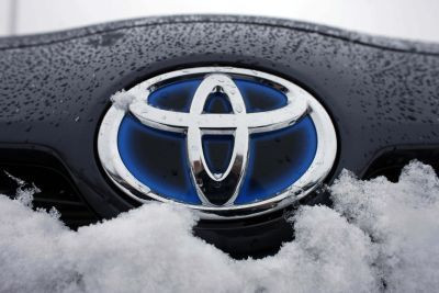Χιλιάδες αυτοκίνητα ανακαλεί η Toyota