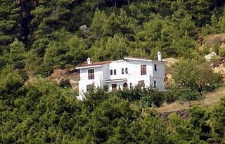 Πέρασε στα&#8230; ψιλά νέο χαράτσι στα αυθαίρετα