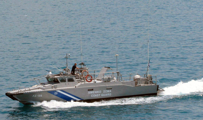Έστρεψαν όπλα κατά σκάφους του Λιμενικού οι Τούρκοι στις Οινούσσες