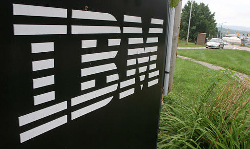 Μείωση εσόδων παρουσιάζει η IBM
